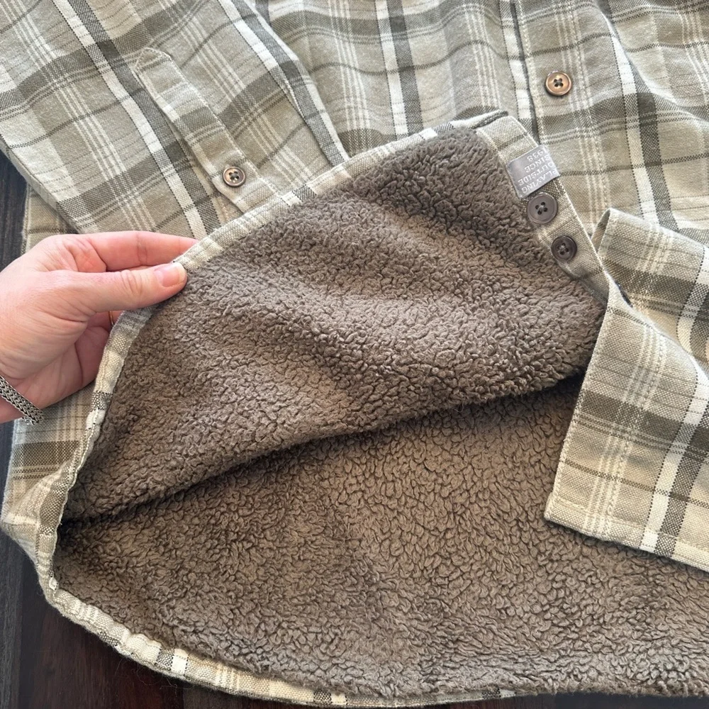 Columbia Men's Sherpa Lined Plaid Flannel - Beige and Olive